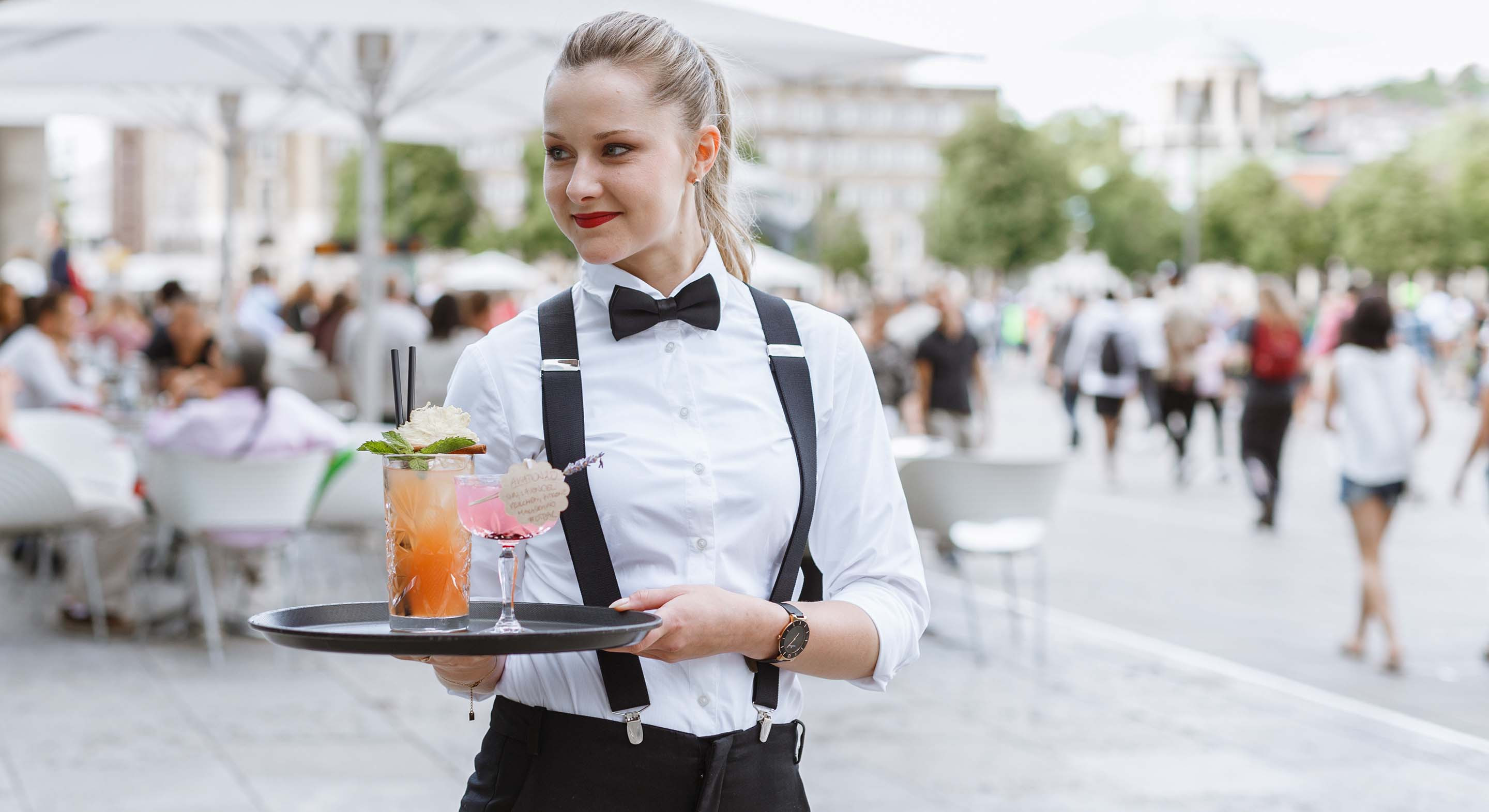 Servicemitarbeiter (m/w/d) o.T. Bar auf Aushilfsbasis