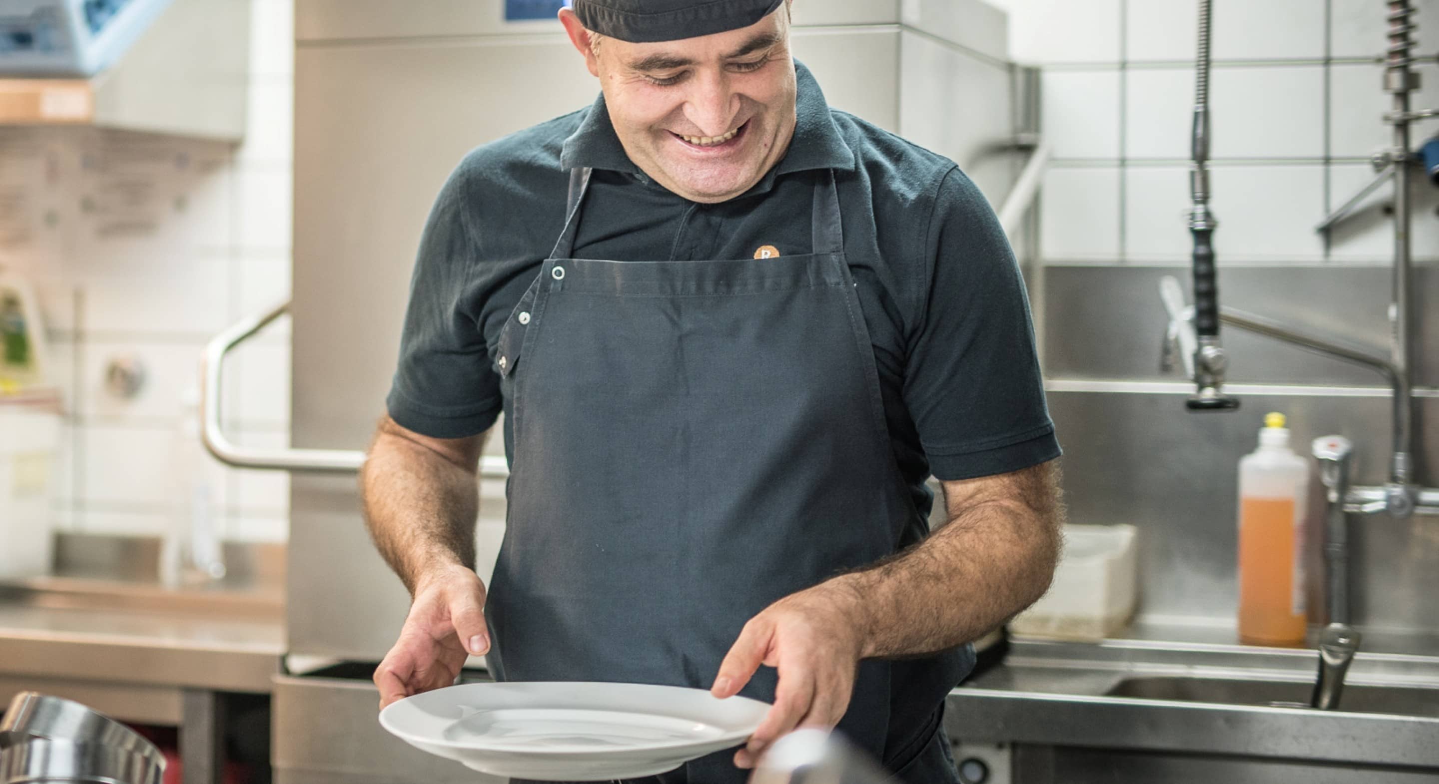 Spüler o.T. Bar (m/w/d)